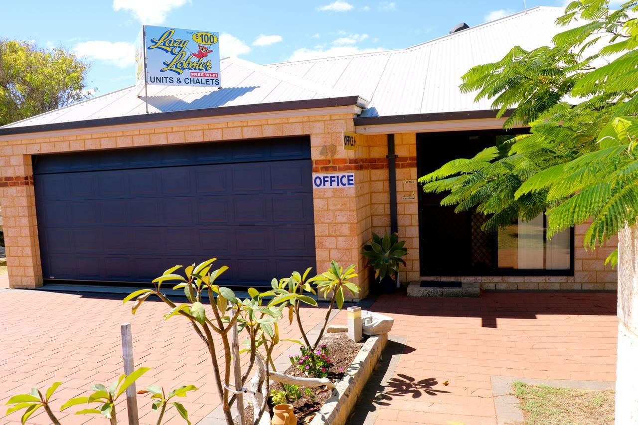 Lazy Lobster Holiday Units & Chalets Port Denison Bagian luar foto