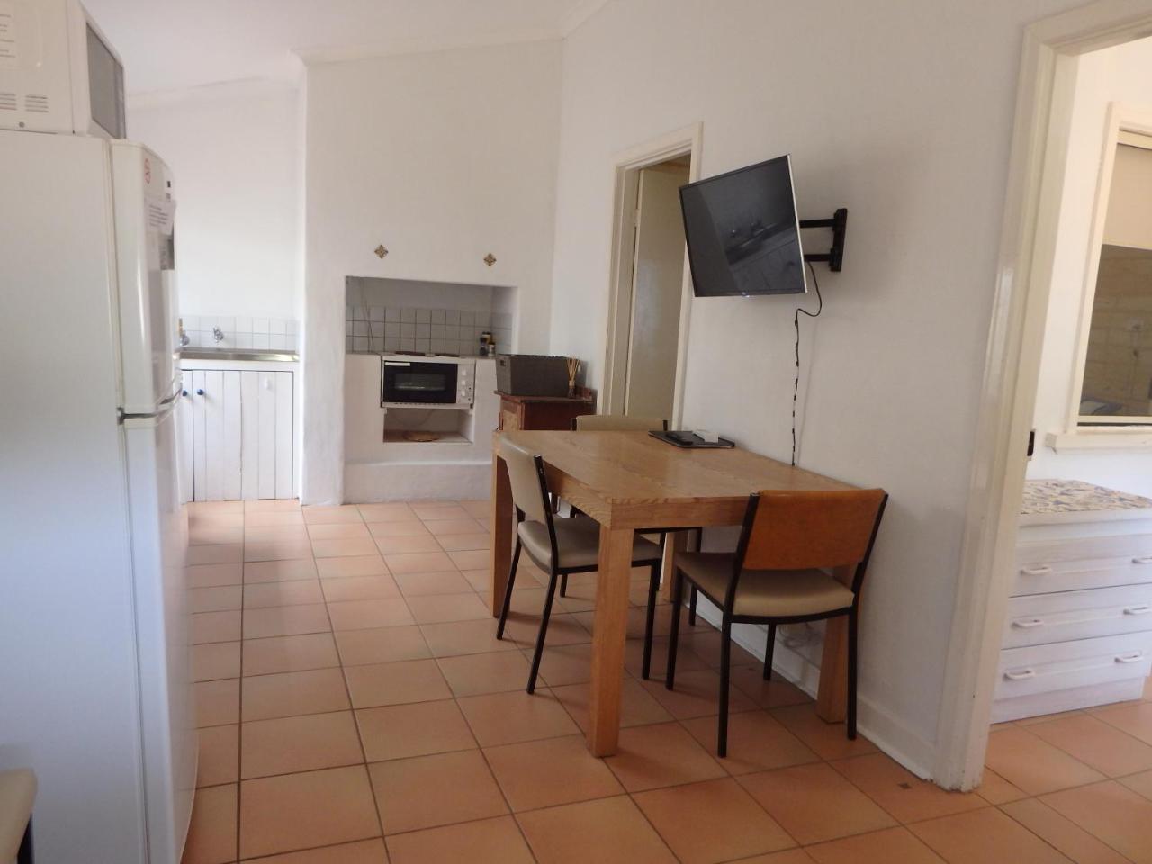 Lazy Lobster Holiday Units & Chalets Port Denison Bagian luar foto